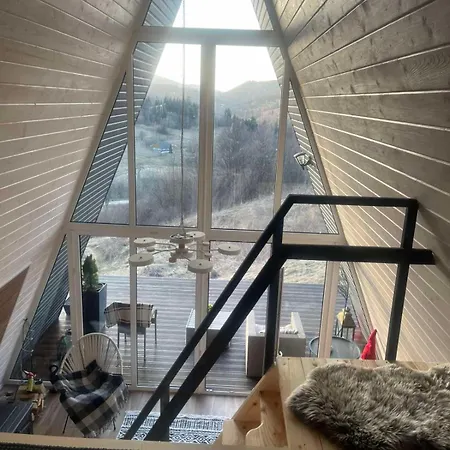 Chalet A-frame Family *